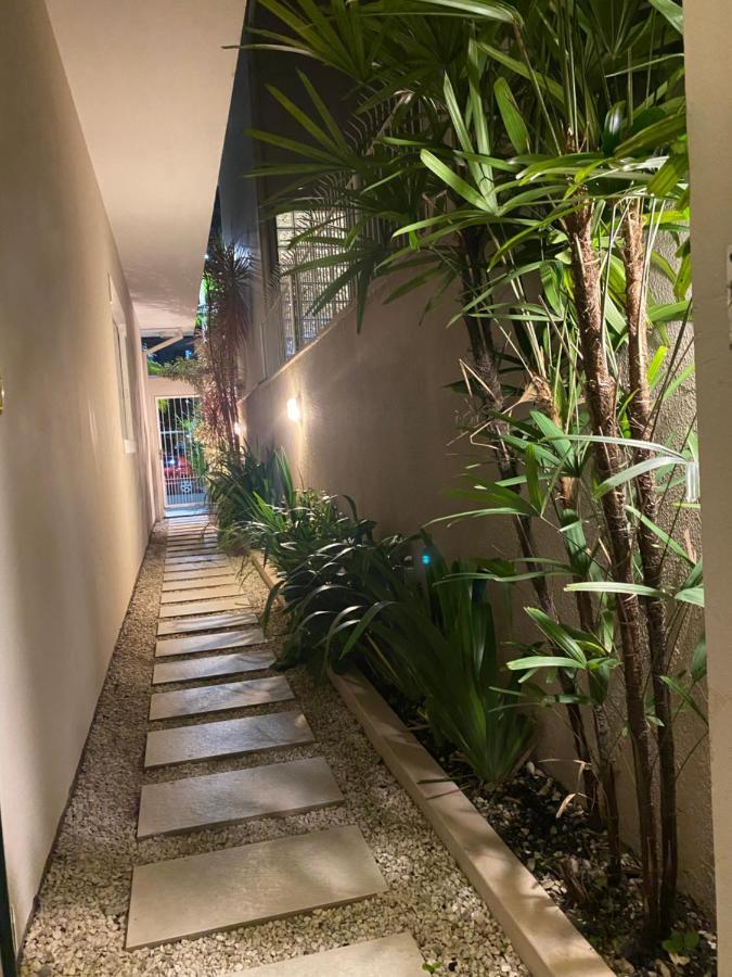 Ap Frente à Praça Bem Localizado 02 Apartamento