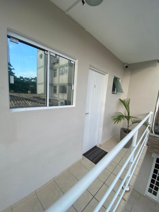Ap Frente A Praca Bem Localizado 02 Apartment